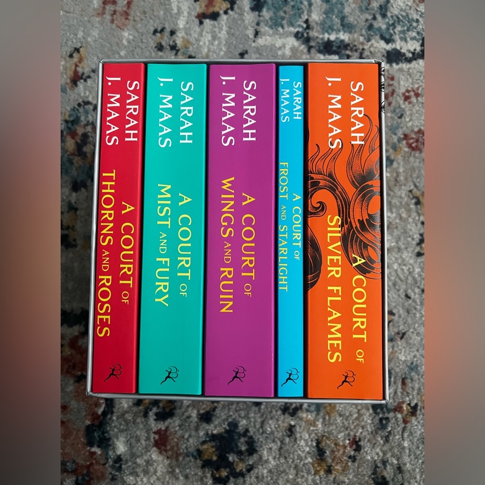 A Court of Thorns and Roses Paperback Box Set (5 Books) - by Sarah J Maas NWT!